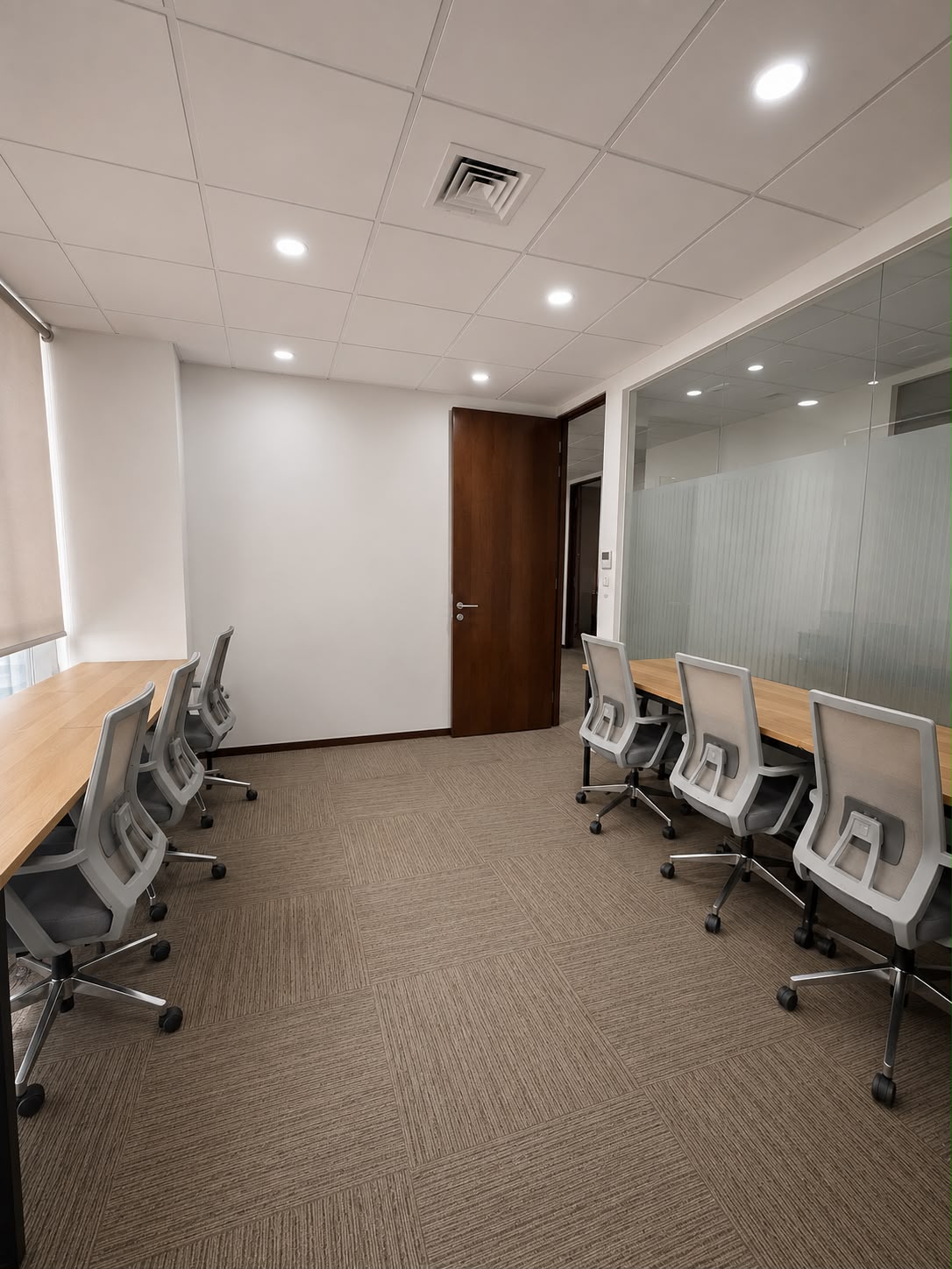 Interior de Edificio Capital, Temuco: espacio de trabajo 4 de Nube Cowork